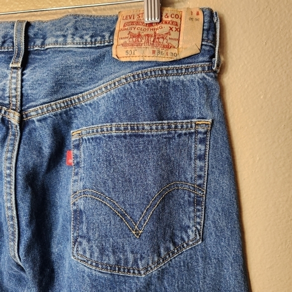 Levis Mens Vintage 90s 501 Button Fly Medium Wash Straight Leg Jeans-Size 36x30 - Picture 6 of 11
